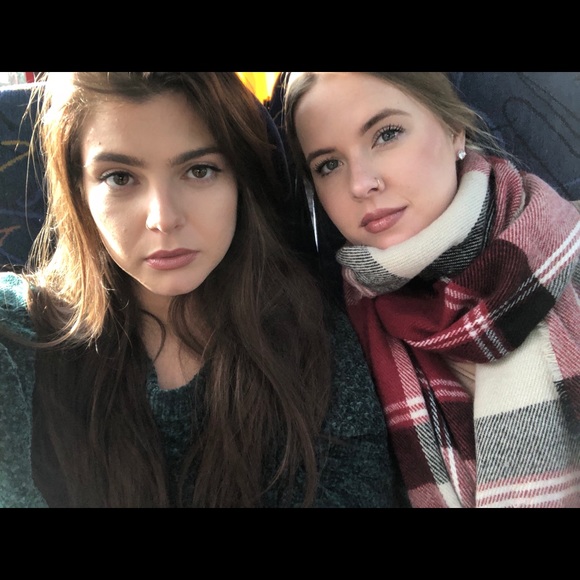 Meet your Posher, Shannon - Picture 1 of 1